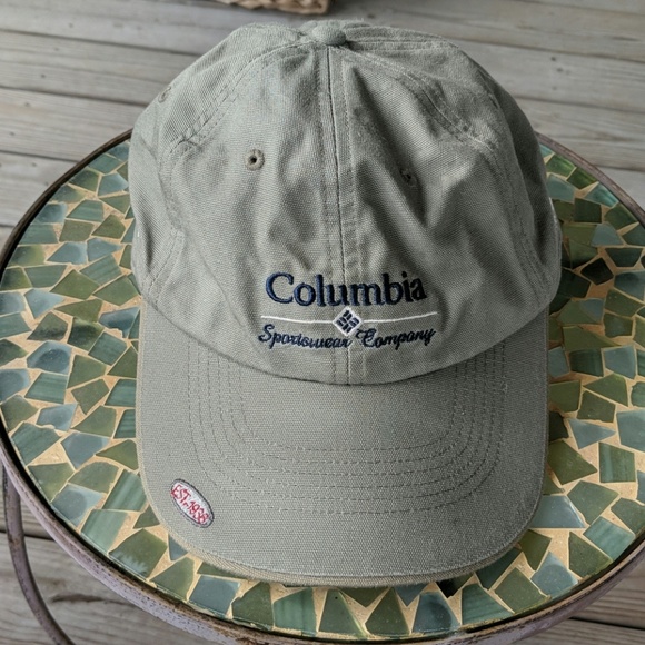Columbia Other - Columbia Baseball Cap EUC